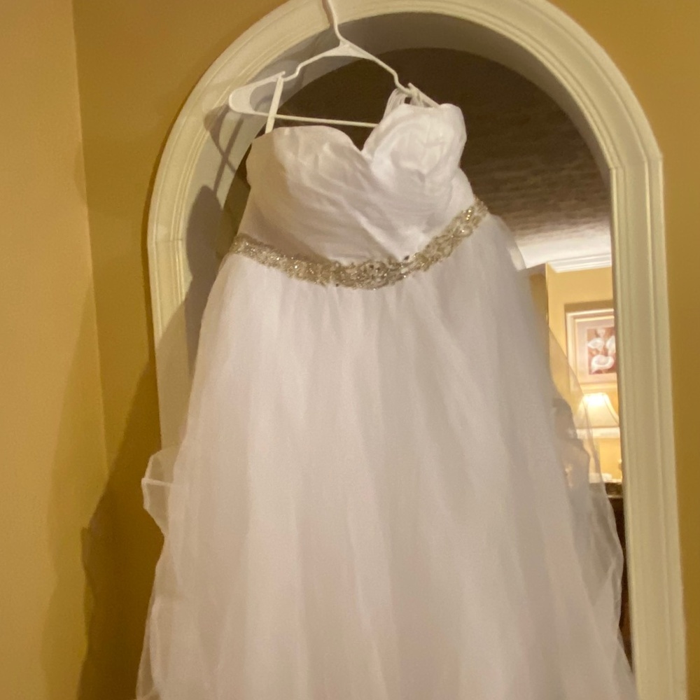 Brand New Wedding Dress